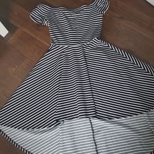 Windsor dress size small navy and white